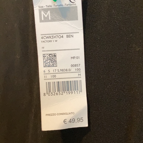 Euro United Colors of Benetton - Picture 7 of 7